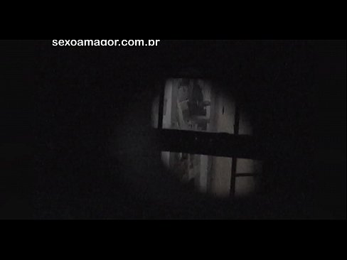 ❤️ Lourinho é filmado secretamente por um voyeur de bairro escondido atrás de tijolos ocos Porno vk em porno pt.hdpornpics.ru
